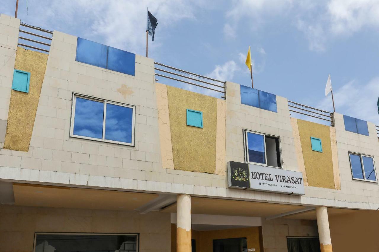 Oyo 43851 Hotel Virasat Mandu Exterior photo