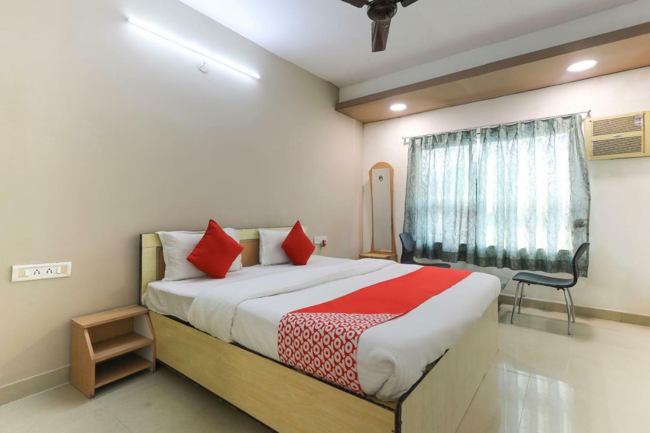 Oyo 43851 Hotel Virasat Mandu Exterior photo