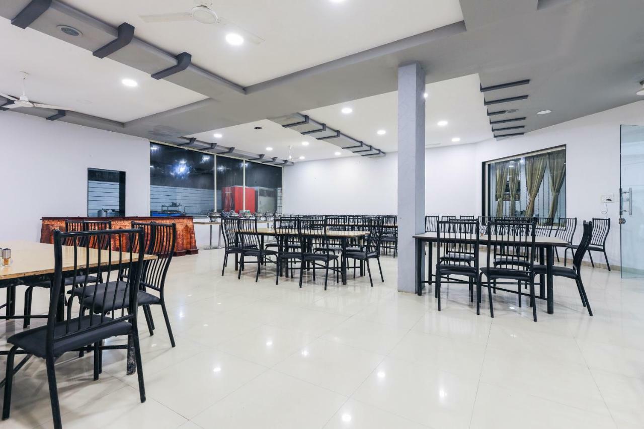 Oyo 43851 Hotel Virasat Mandu Exterior photo